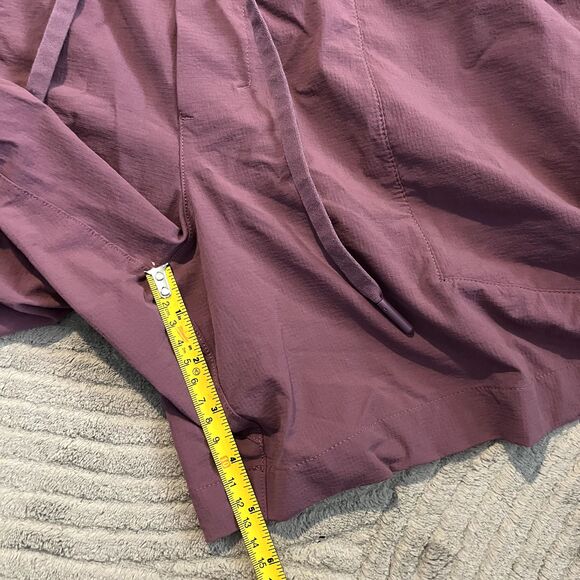 Lululemon Bowline Stretch Ripstop Shorts 5" Men’s Sz Large cyber violet - Picture 7 of 10